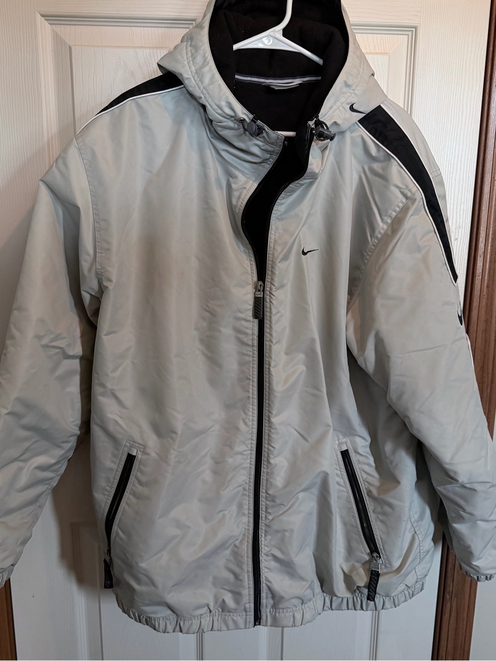 Nike Men’s Light Gray and Black Hooded Performance Jacket
